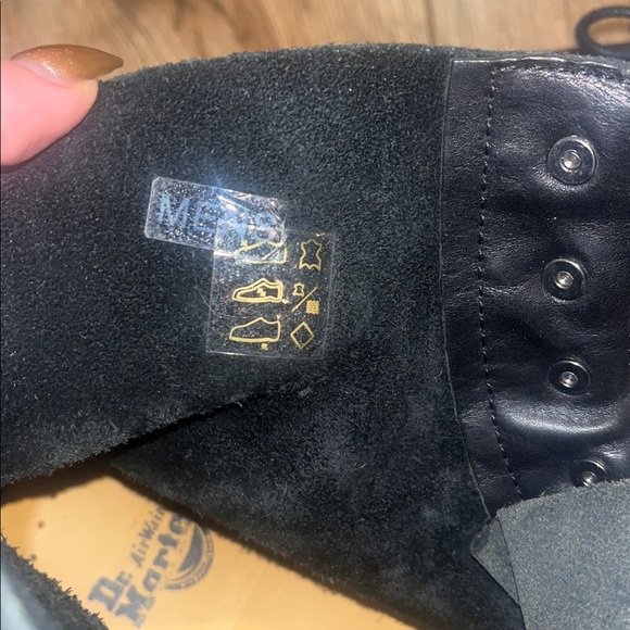 DR. MARTENS HADLEY ALL BLACK 8-Tie PEBBLED LEATHER BOOTS Men’s NWOB - Picture 7 of 13